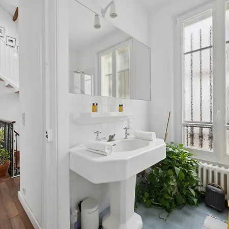 Veeve - Four-storey Sanctuary * Paris