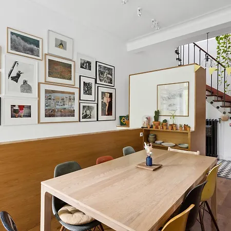 Veeve - Four-storey Sanctuary Holiday home Paris